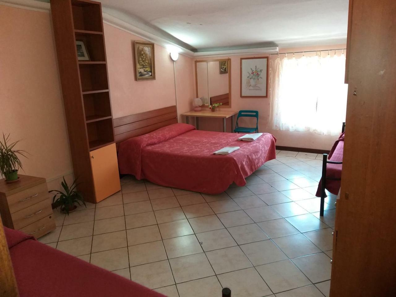 Roma Inn 2000 المظهر الخارجي الصورة